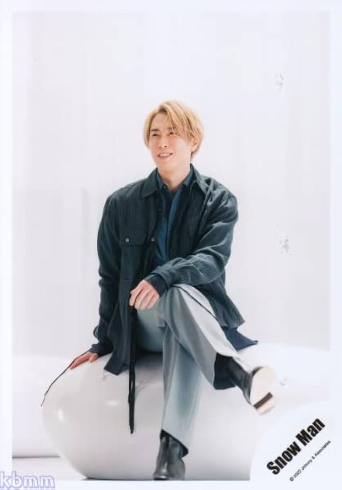 Amazon.co.jp: Snow Man 公式 生 写真（宮舘涼太）SM02042 : おもちゃ