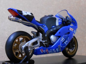 2005年鈴鹿8耐 CBR1000RRとZX-10R 模型