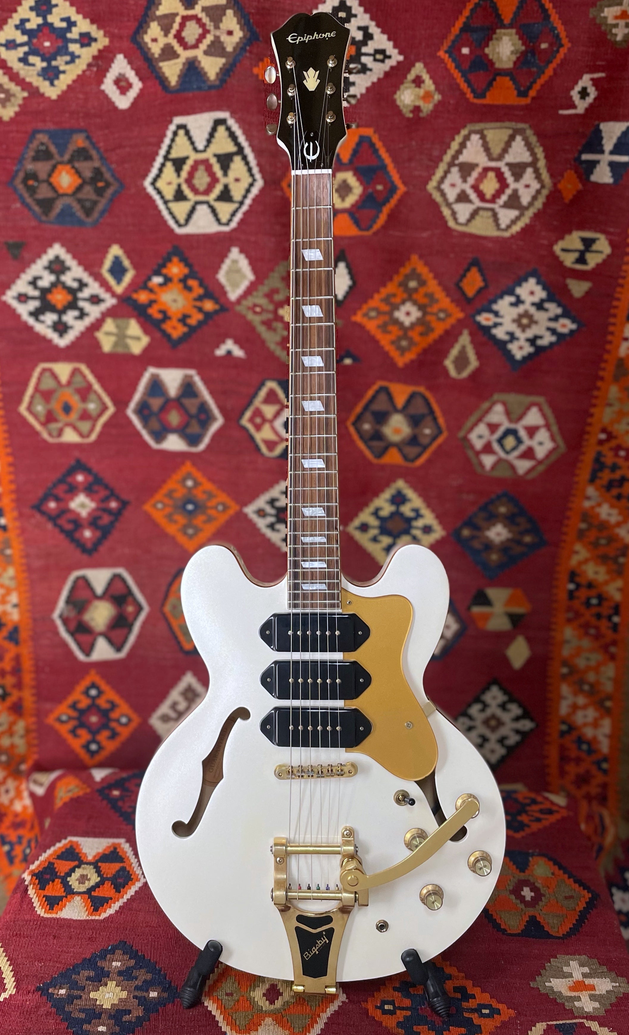 Epiphone Riviera Custom P93 - Pearl White