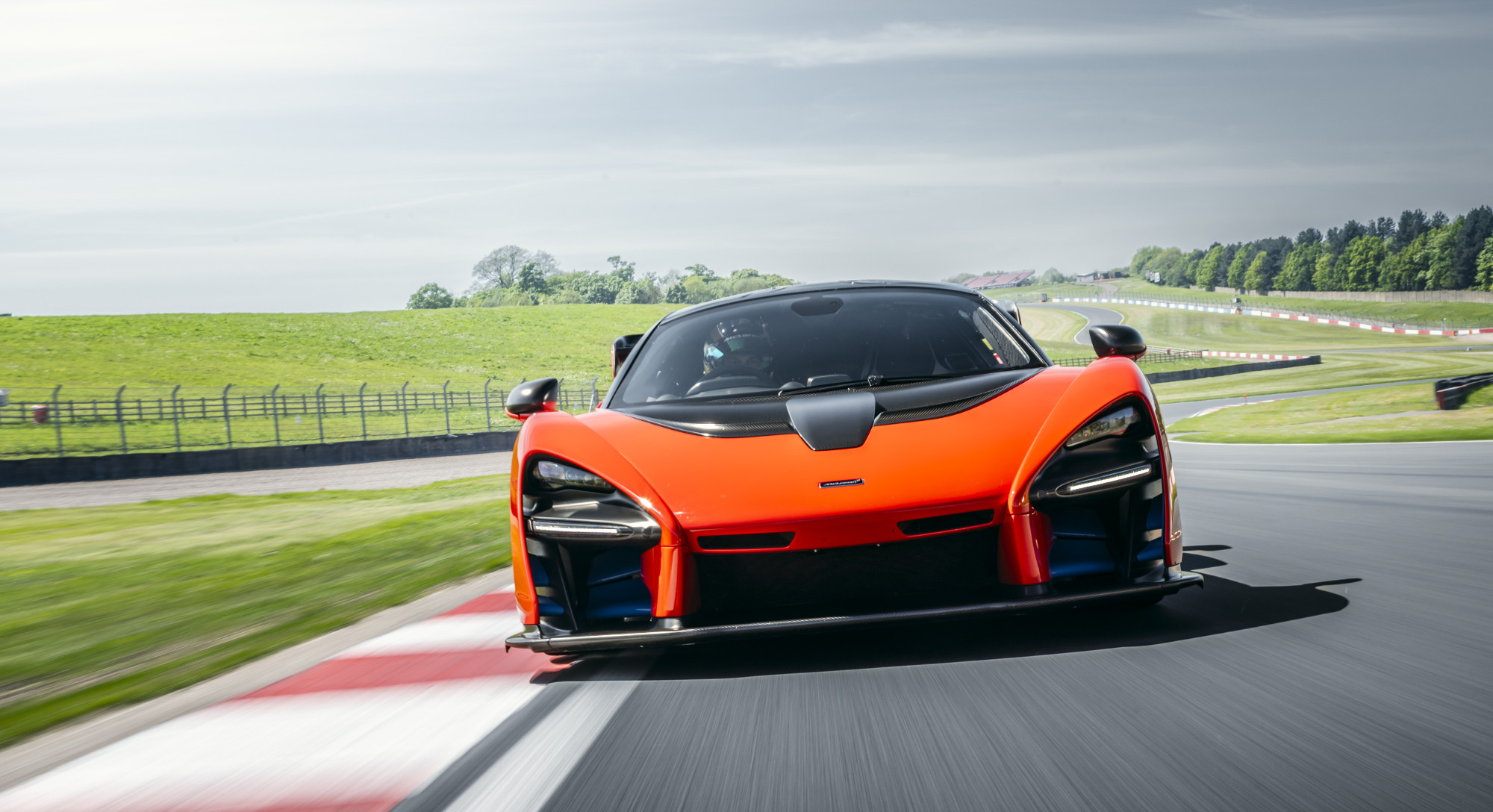 伝説の「神のラップ 」再び。ブルーノ・セナ、叔父アイルトン・セナに