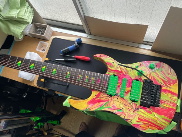 8弦マルチカラーの夢！ | マルチカラーの森