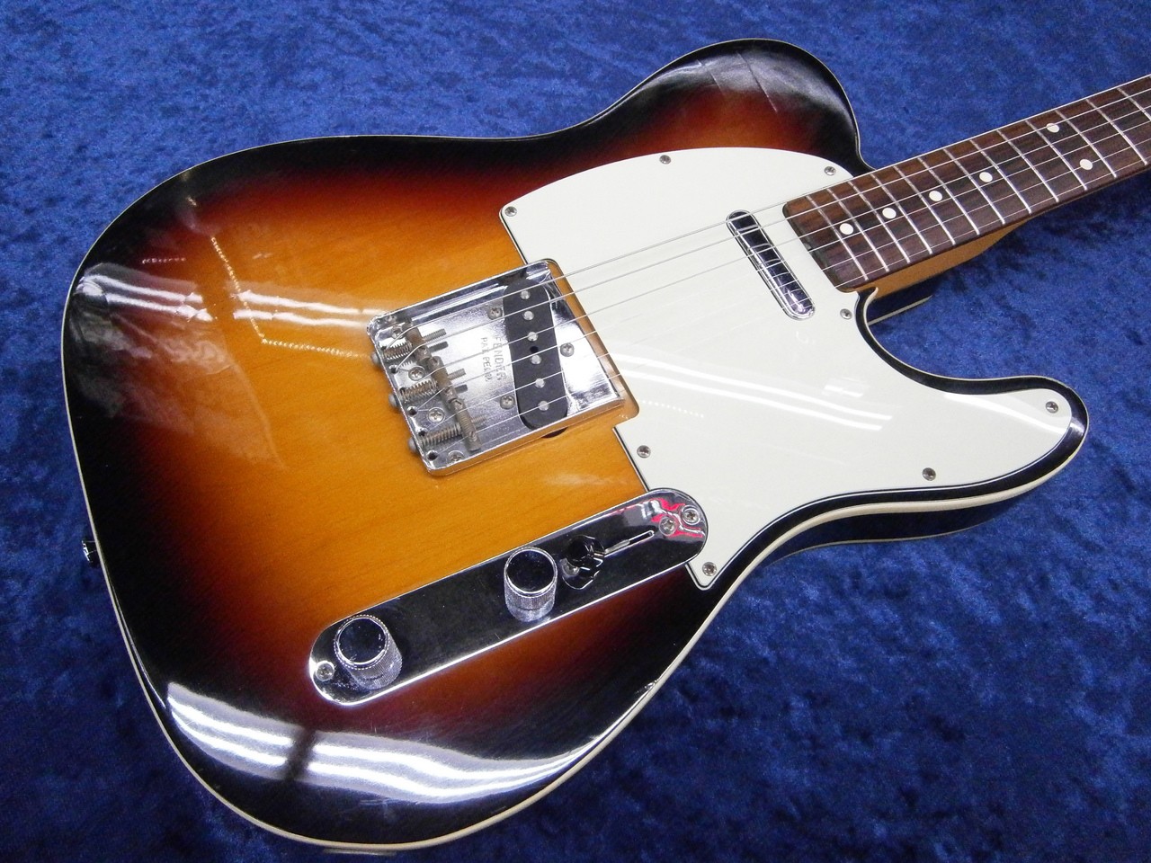 楽器】☆Fender American Vintage '62 Custom Telecaster｜Squier by