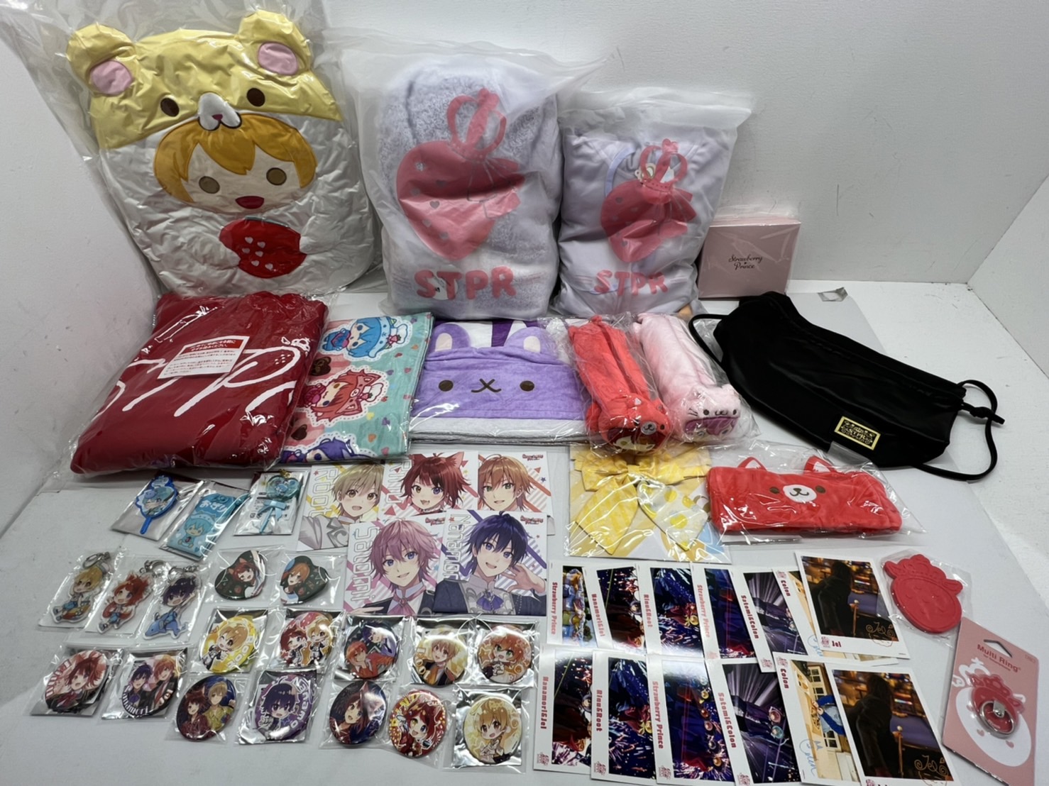 アイドル】買取情報です！◇すとぷりグッズ多数お売りいただきました