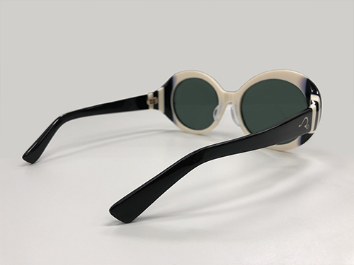 HYDY着用の謎のサングラスの正体！GURUGURU SUNGLASSES*