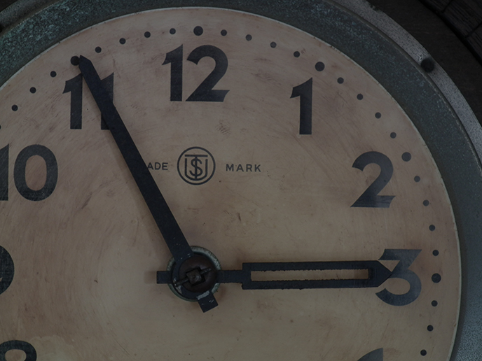 B02870 大正ロマン 鶴巻時計 EIKOSHA ネジ巻き式の木製振り子時計