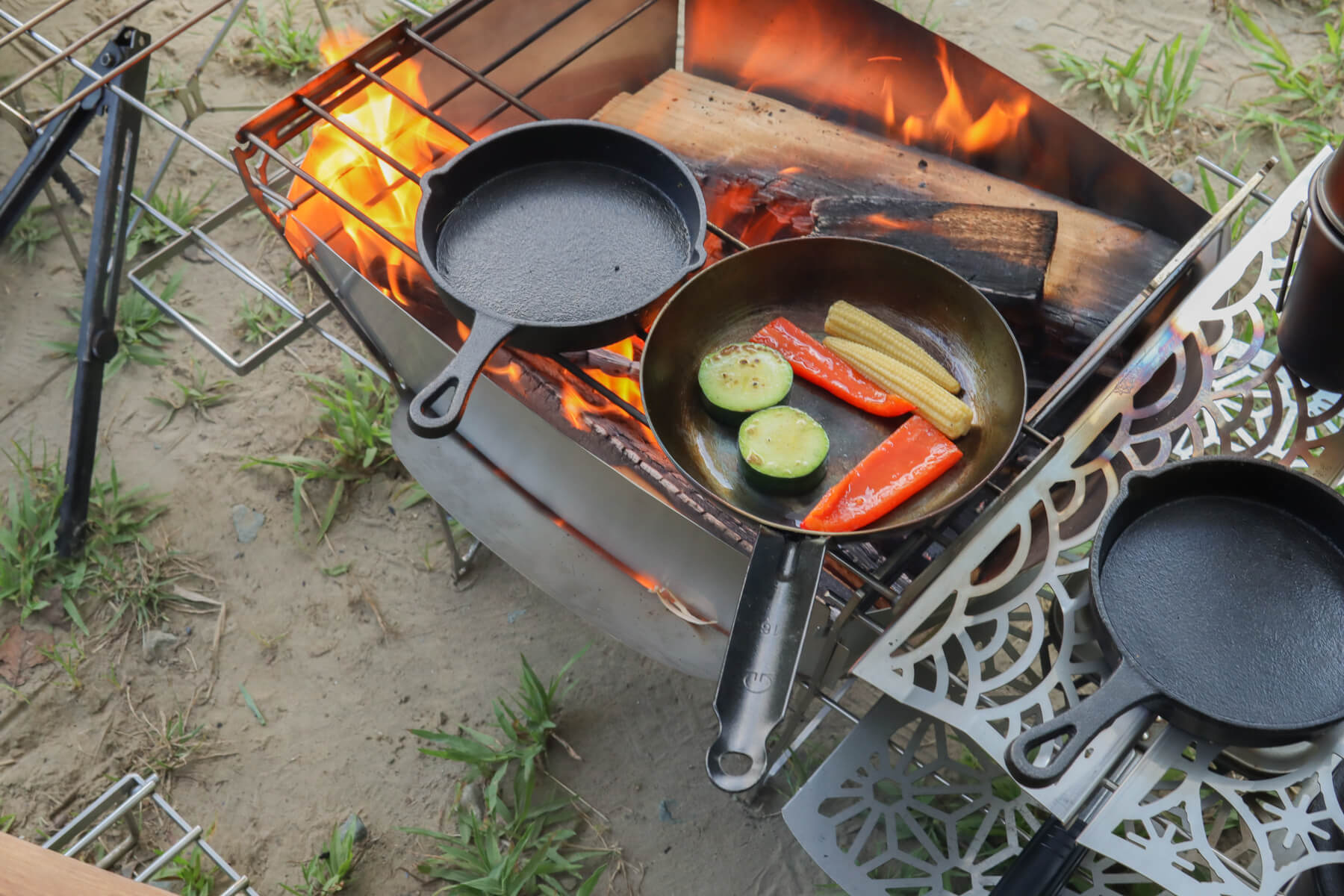 ヘリノックス テーブルオー / オーク レビュー。心和ます丸型サイド