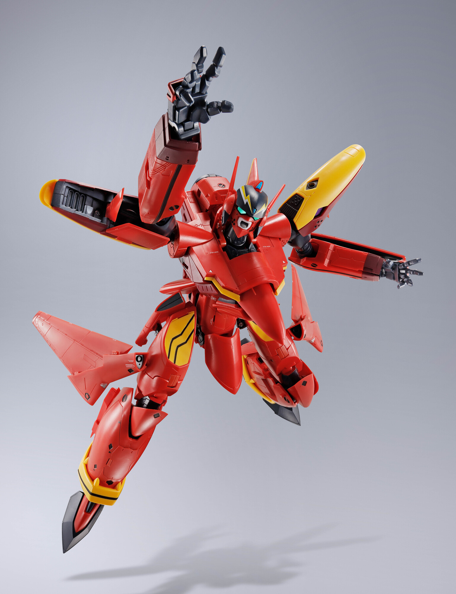 マクロス7】BANDAI SPIRITSより熱気バサラの愛機VF-19改