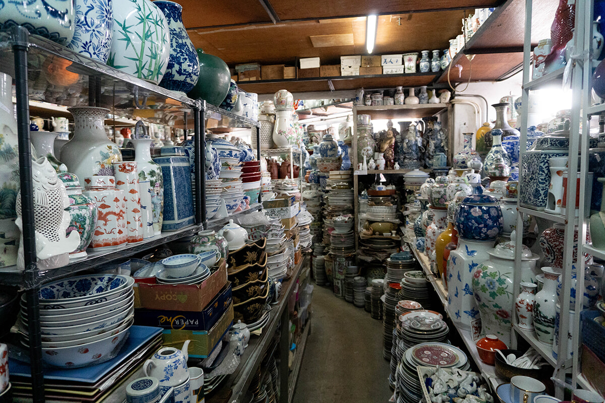 お土産にも◎】香港最古の絵付け工房へ。伝統のうつわが旅の思い出を