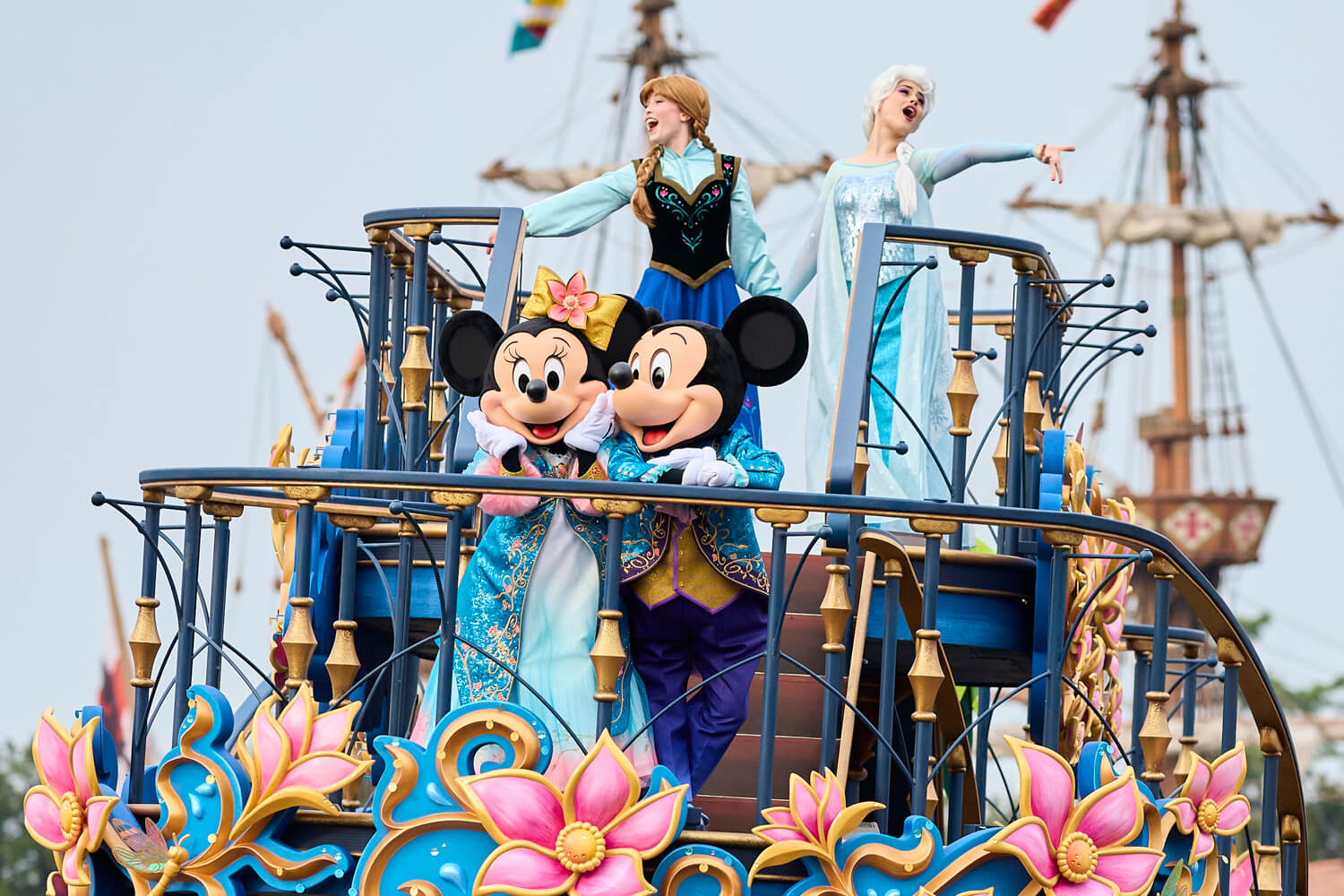 新エリアのショーが一足早くスタート「“ファンタジースプリングス