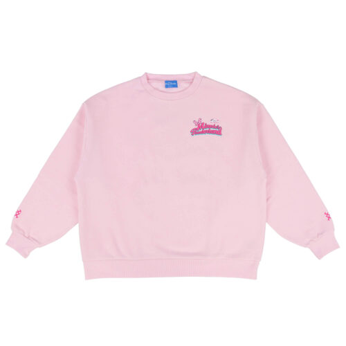 寒い冬の東京ディズニーランドに嬉しい全面ピンクのミニートレーナー