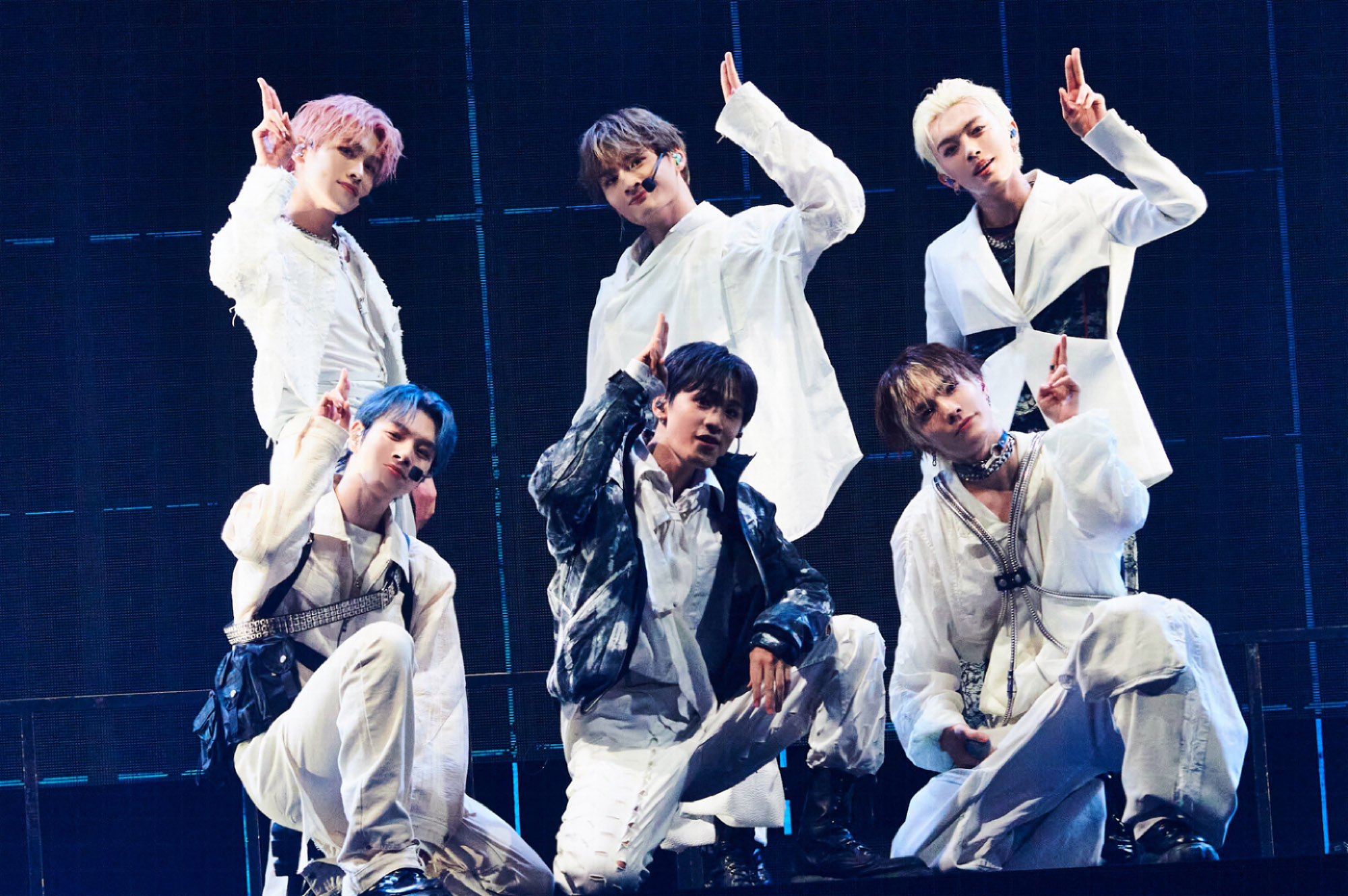 DXTEEN 自身初となる待望の1ST ワンマンツアー『START OF THE QUEST