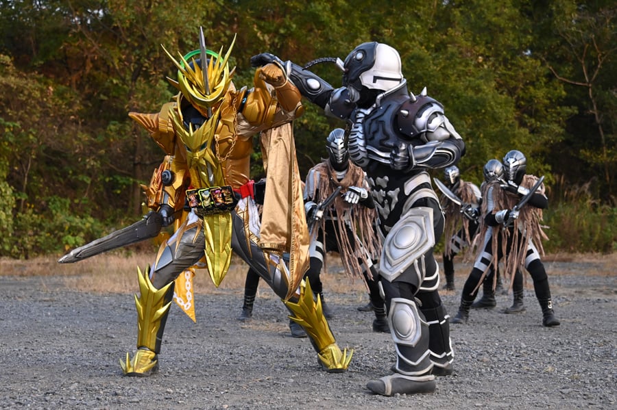 仮面ライダーエスパーダ」青木瞭さんが語る、役への愛着。「自らグッズ