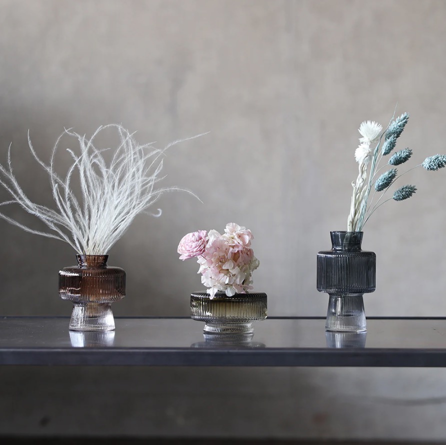 幻想的なグラデーションカラーのフラワーベース【TONE FLOWER VASE