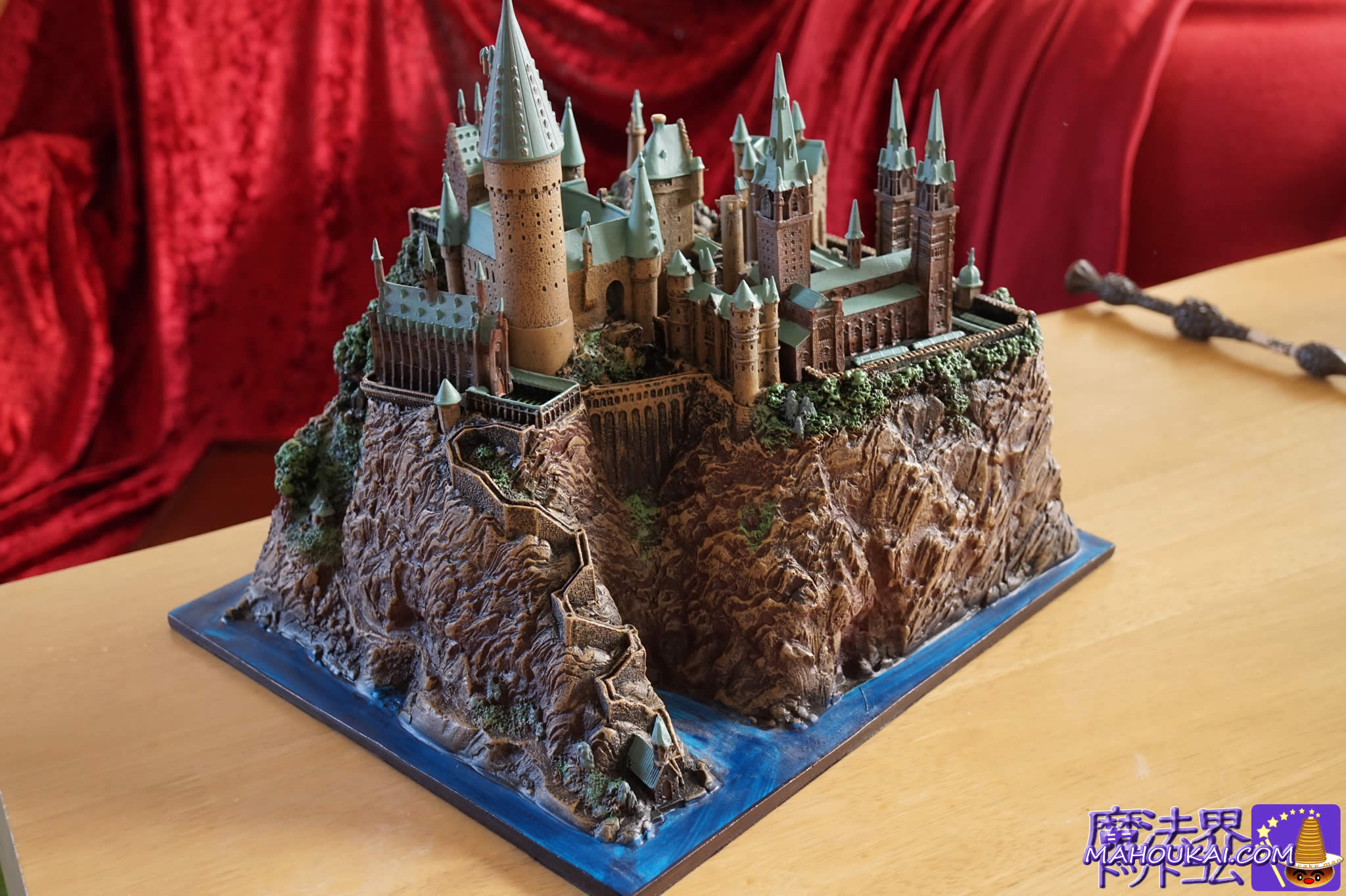 ホグワーツ城を自分の部屋に♪ホグワーツ魔法魔術学校の彫刻模型