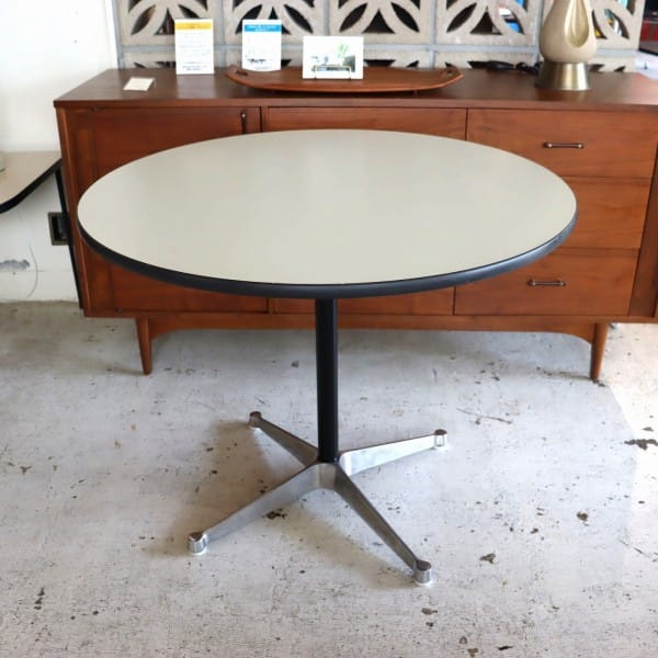 ハーマンミラー製ラウンドテーブル | ダイニングテーブル | パーム