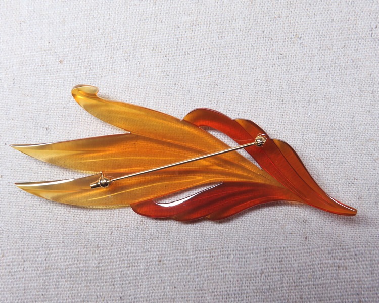 本べっ甲 ＜ブローチ＞ (長崎のべっ甲細工) ｜本べっ甲細工商品｜PRIMA