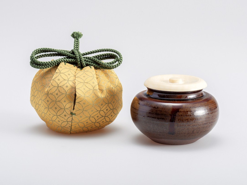 瀬戸釉 大海茶入 | 茶道具,茶器 （棗・茶入） | 淡交社 茶道具と茶席の