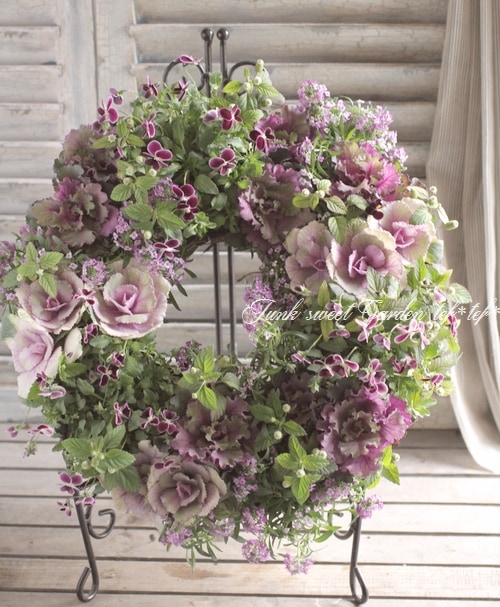 【寄せ植え】葉牡丹ビオライベリスのクラシカルリース T様専用【寄せ植え】葉牡丹とイベリスの寄せ植え | 寄せ植え | 橋本