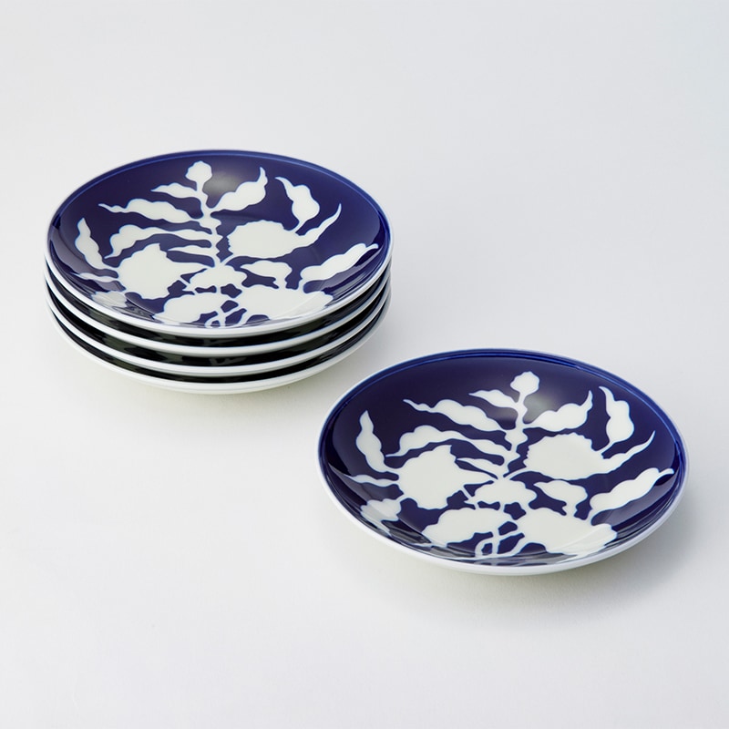 明染付白抜紋 プレート皿揃 | すべての商品 | 深川製磁オンライン