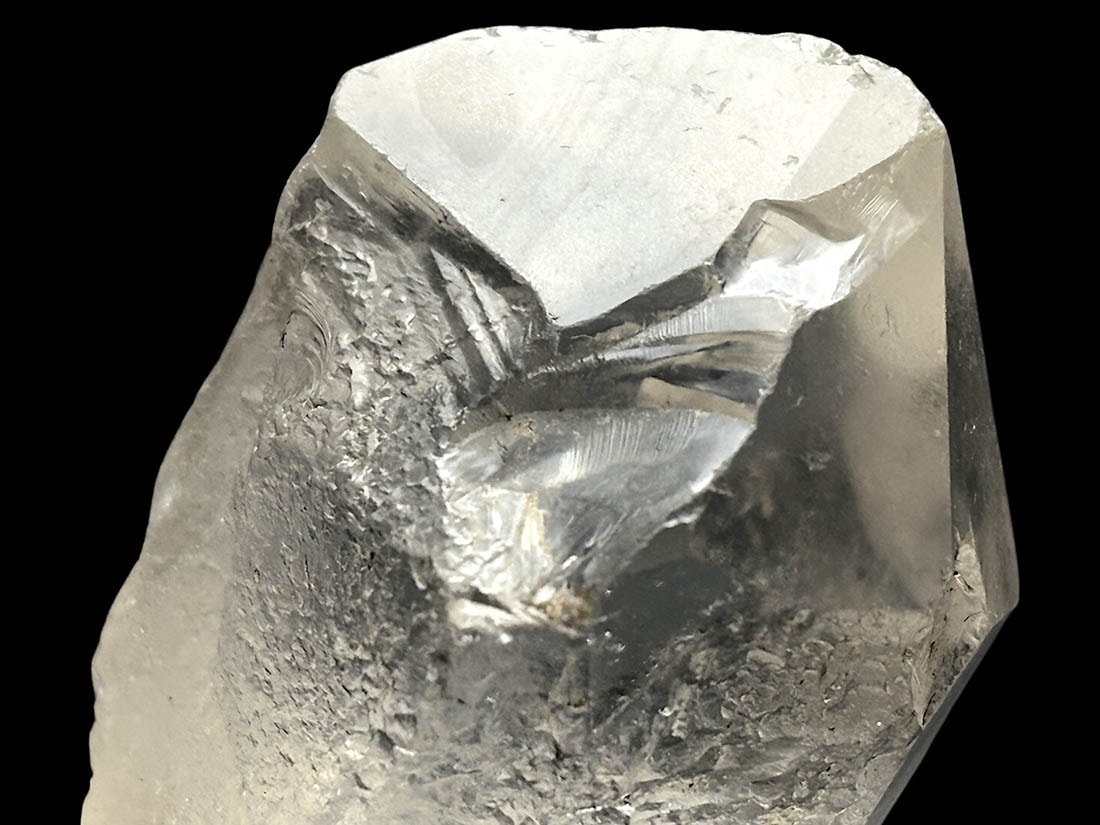 ライトニングクォーツ原石(雷水晶)