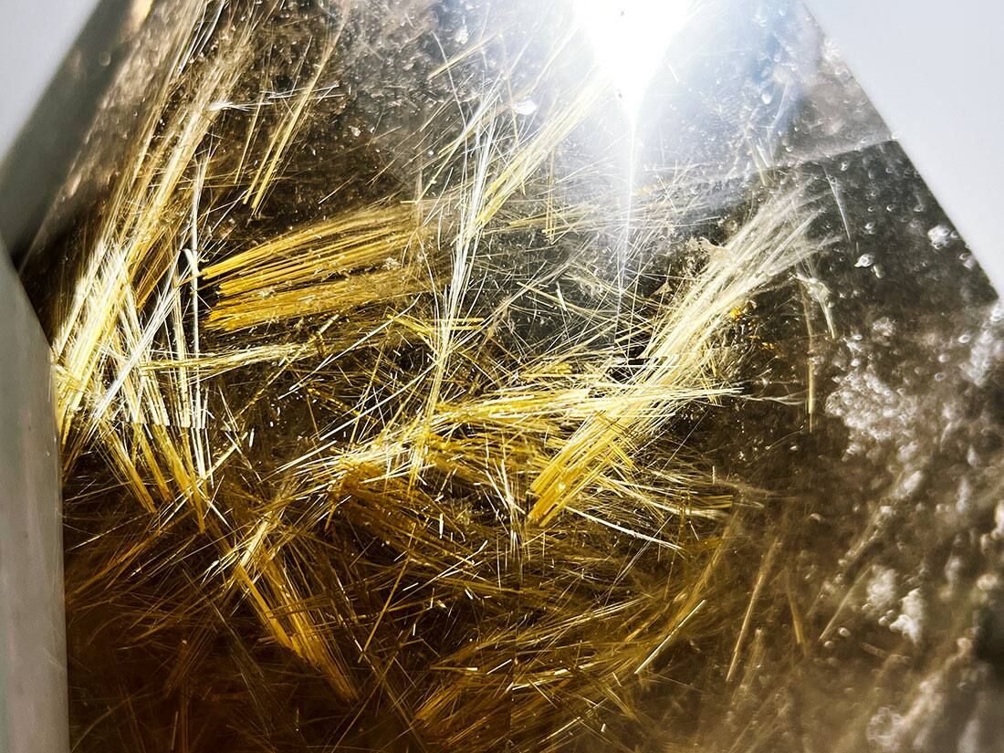 スモーキールチルクォーツ 大型ポリッシュ/Rutilated Quartz