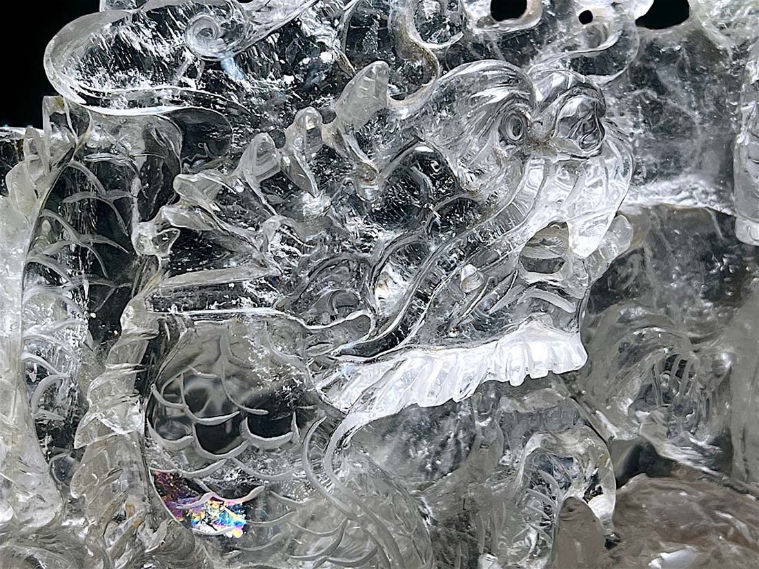 水晶 双龍彫刻 (木製台座付き)