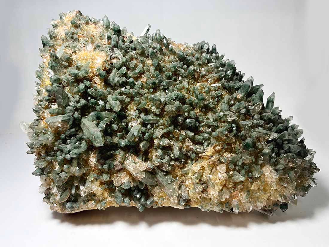 インド産 大型 ヒマラヤングリーンファントムクォーツ/Green Phantom