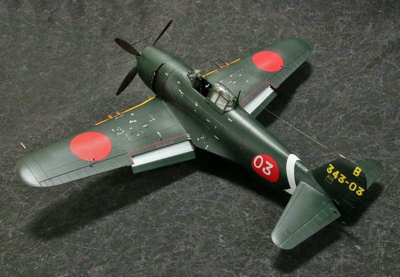 1/32川西 N1K2-J 局地戦闘機 紫電改 完成品｜艦船模型の販売する