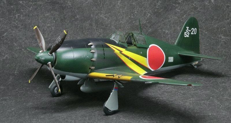 1/32三菱 J2M3 局地戦闘機 雷電 21型 完成品｜艦船模型の販売する