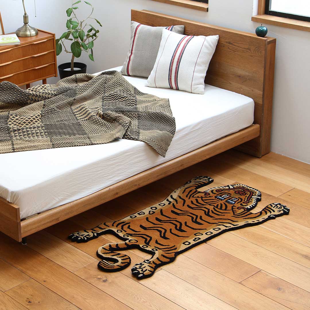 チベタンタイガーラグ 