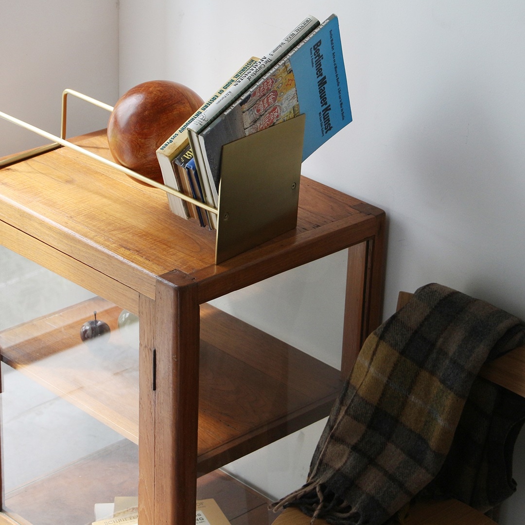 スロープブックエンド 