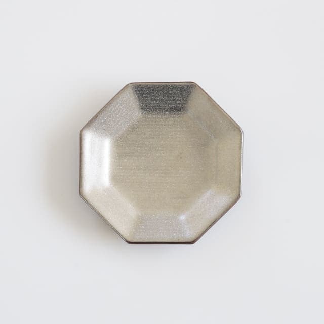 有田焼 銀塗り（紫素）八角豆皿 ｜ 四季折々のおしゃれな和食器通販