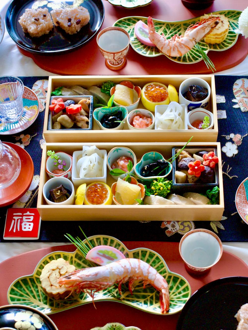 有田焼 錦松型小付 ｜ 四季折々のおしゃれな和食器通販サイト