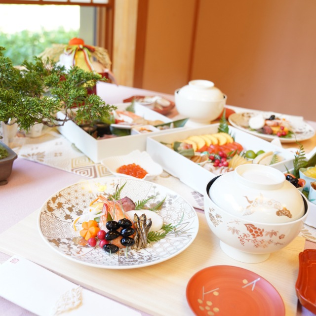 金襴 古伊万里 7号皿（化粧箱入り）FOURGRACEオリジナル ｜ 四季折々の