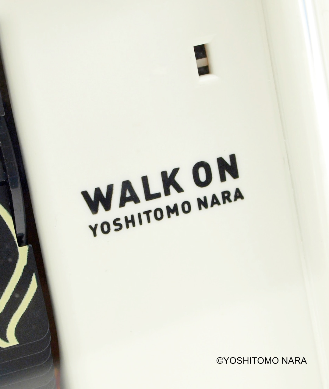 奈良美智 パタパタクロック [WALK ON(ホワイト)]｜ラムフロム - アート