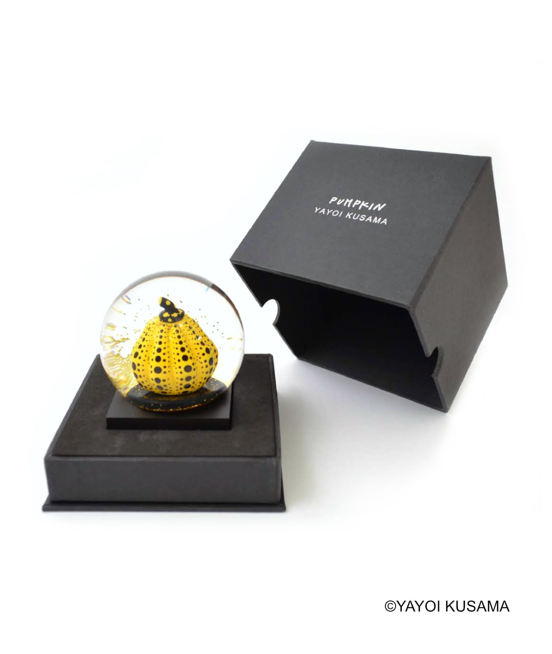 草間彌生 スノードーム（スノーグローブ）[ PUMPKIN ]｜ラムフロム
