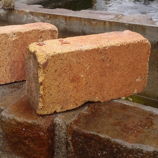 パレット販売］国産アンティーク耐火レンガ【法人様限定】 約230×114