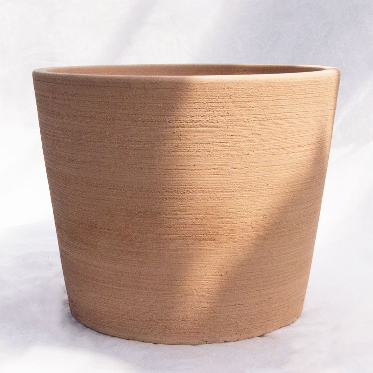 植木鉢（テラコッタ・素焼）,13号～15号（直径39～47㎝）植木鉢と植物