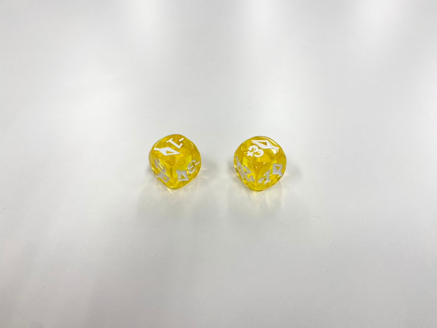 Flesh and Blood専用ダイス 1個【16mm Damage Modifiers dice -3~+3