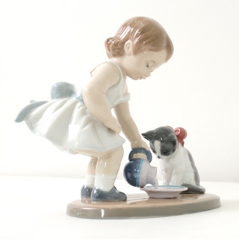 送料無料 訳あり 個数限定 LLADRO リヤドロ 置物 子供 子猫 オブジェ