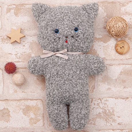 H481-501 ふわふわきせかえぬいぐるみ フムねこちゃん - ハマナカ商店