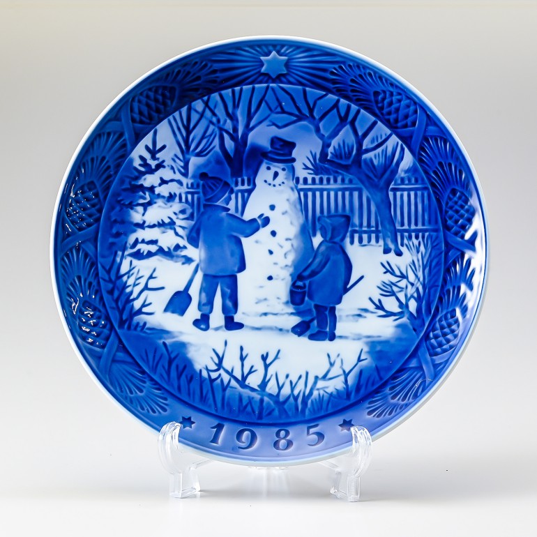 ロイヤルコペンハーゲン イヤープレート 1985年 昭和60年 皿立て付き