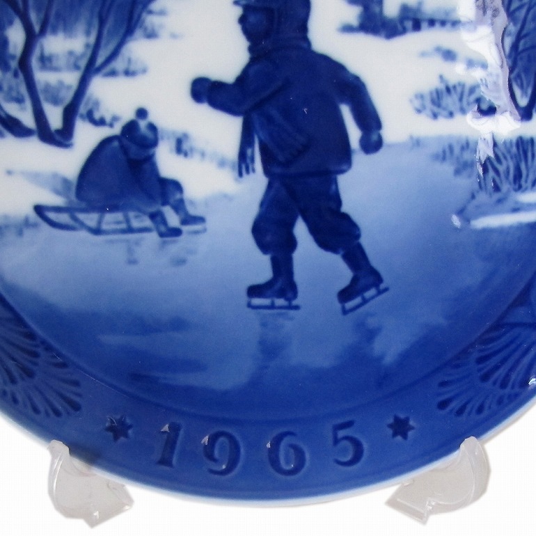 ロイヤルコペンハーゲン イヤープレート 1965年 昭和40年 皿立て付き