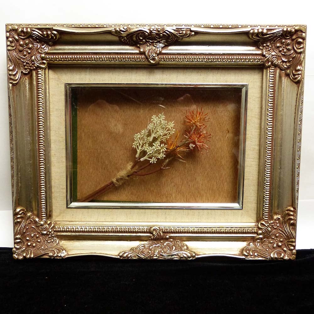 レトロな豪華装飾付き銀色木製額縁 フレーム (油彩額縁)SMサイズ【中古