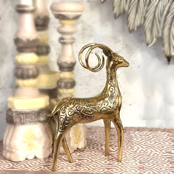 キジャン（鹿）のオブジェ／鹿の置物 【ゴールド】 真鍮製 | <font