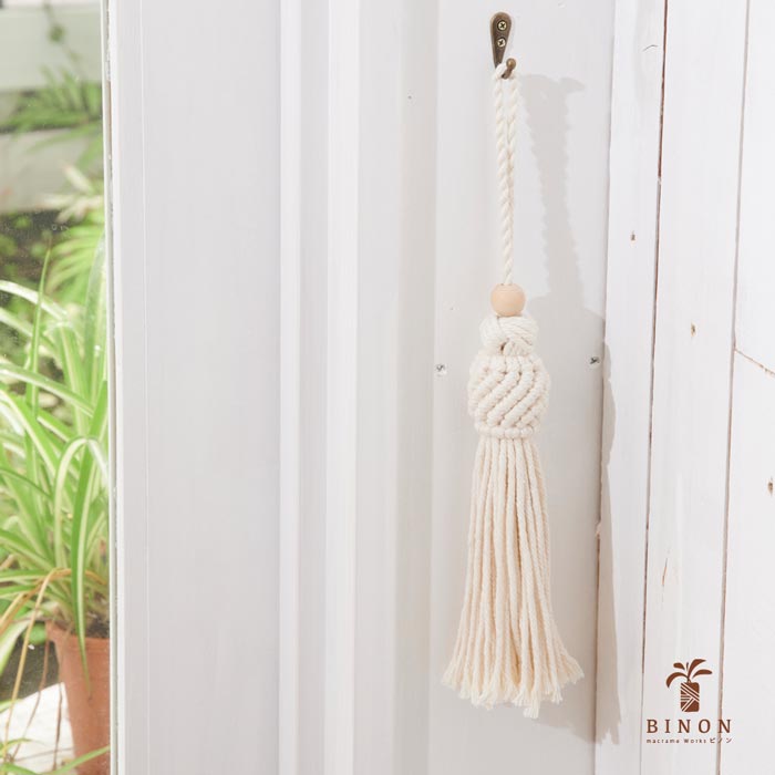 93 タッセルキーホルダー＊マクラメ サボテンチャーム✨ハンドメイド✨