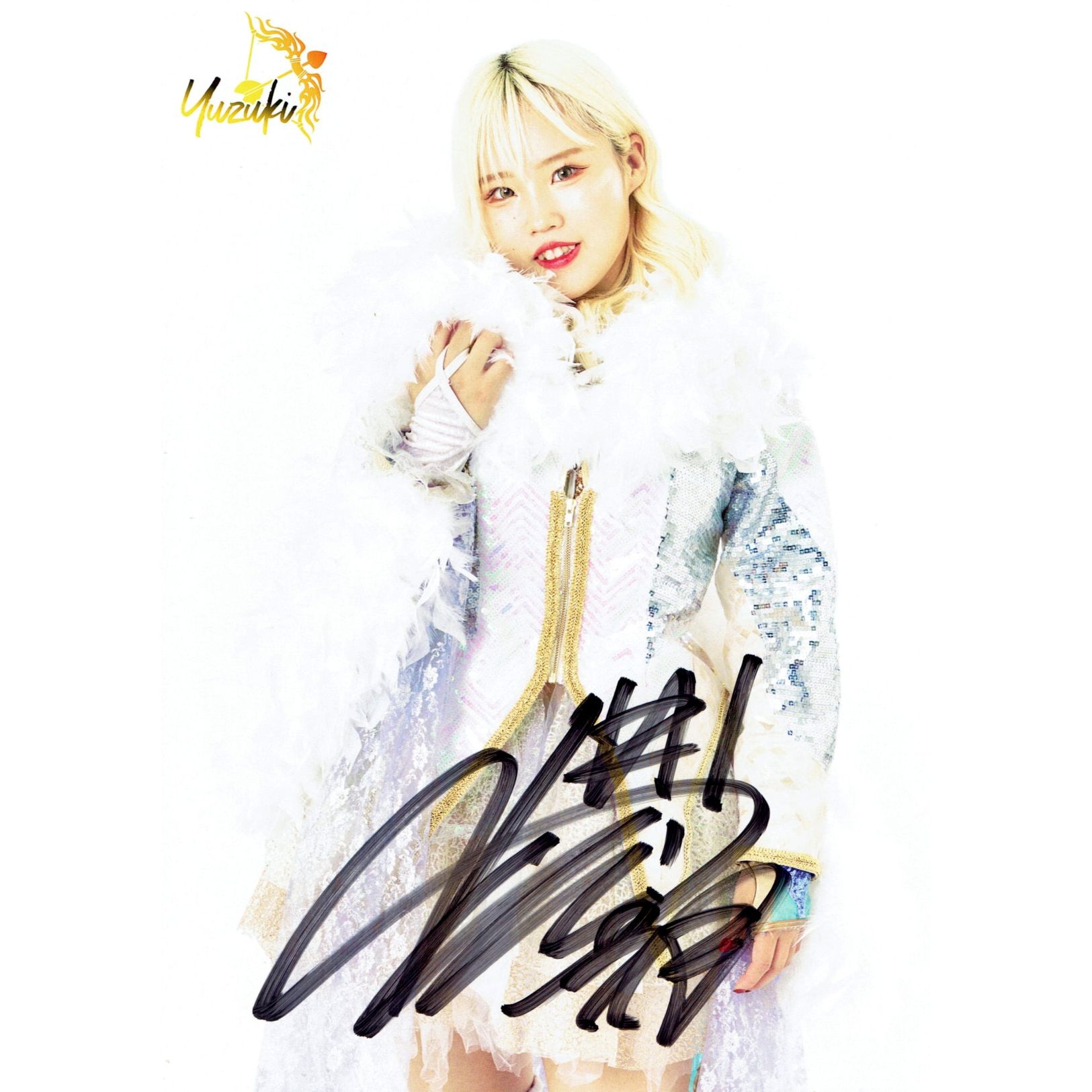 ビクトリア弓月 #1 私服 マリーゴールド ポートレート 直筆サイン入り