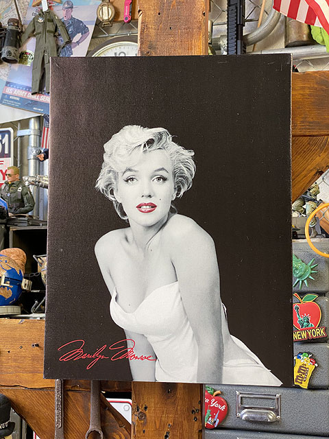 マリリン・モンロー キャンバスアート （Sサイズ/デザインG）の通販