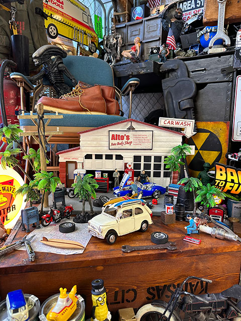 サーフ仕様フィアット500 チンクエチェント ブリキオブジェ