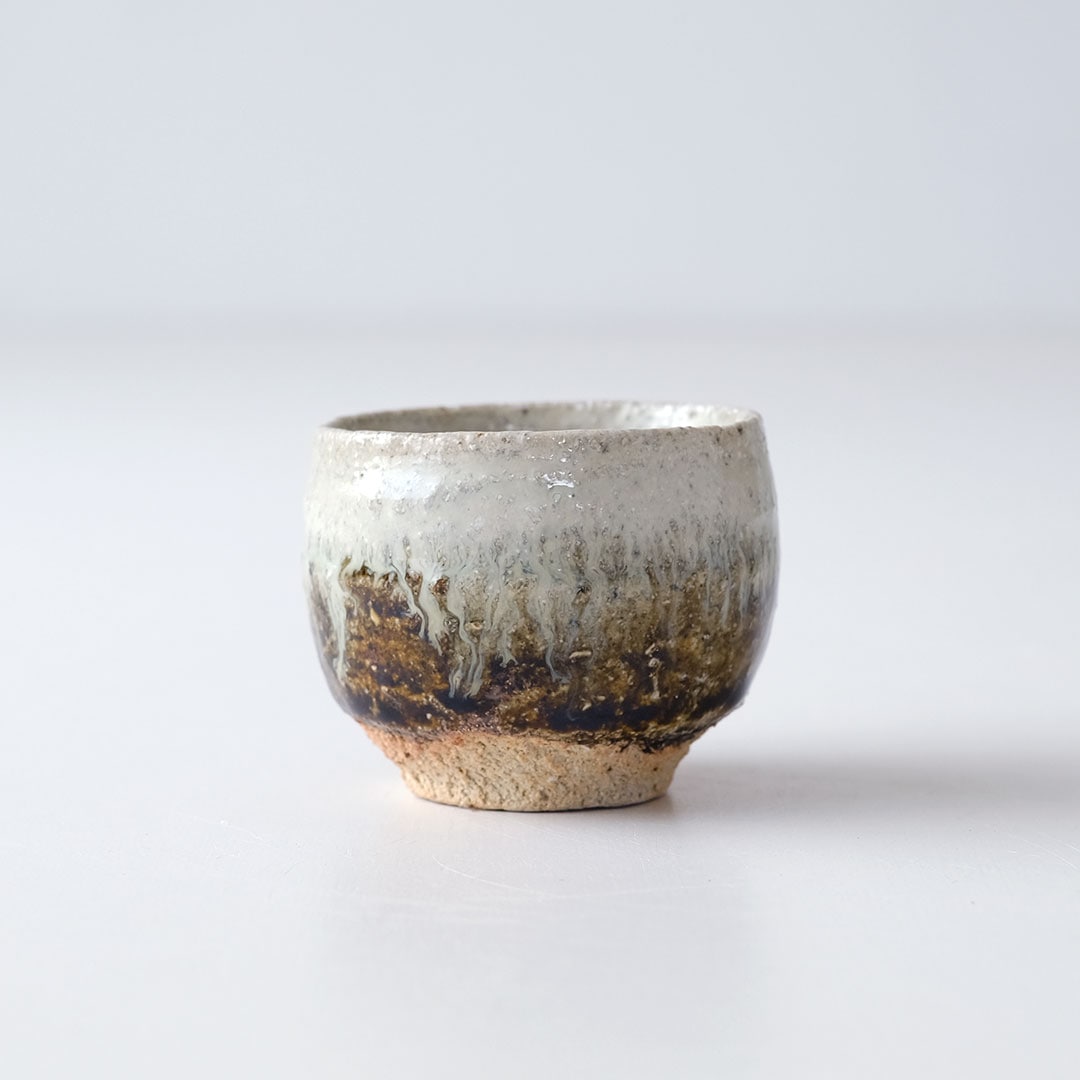 朝鮮唐津 ぐい呑み/一点もの | 唐津焼 雅樂窯 ( うたがま ) | 糸島